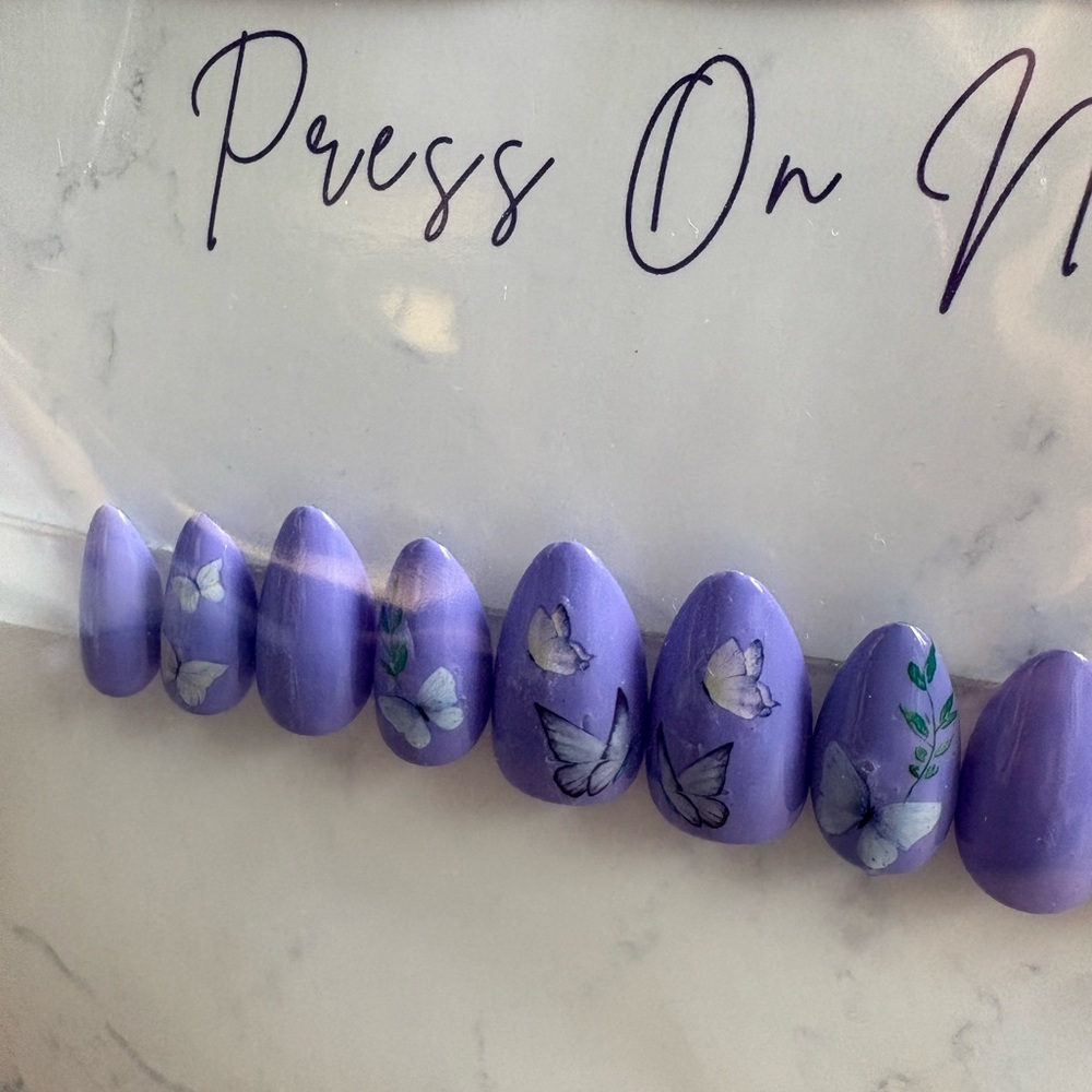 Hand Crafted Coral Press-On Nails